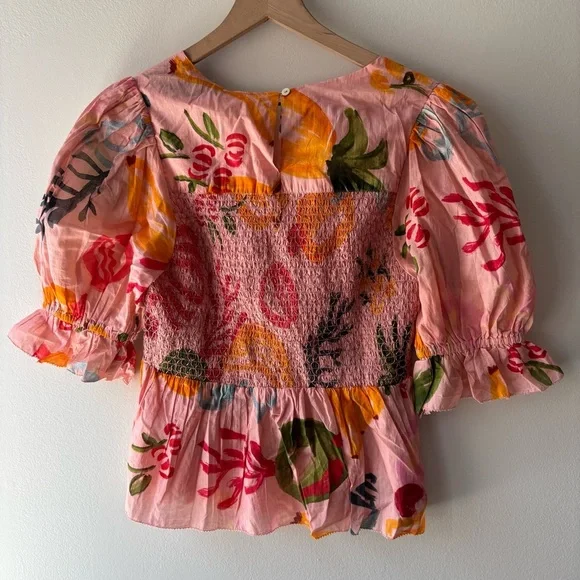 FARM RIO Women's Mixed Fruit Smocked Bodice
Top Pink Multi Size M NWT - Picture 4 of 9